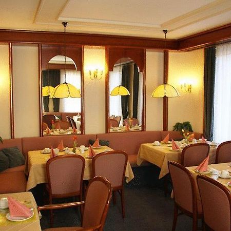 Hotel Am Schelztor Esslingen am Neckar Exteriör bild