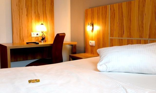 Hotel Am Schelztor Esslingen am Neckar Exteriör bild