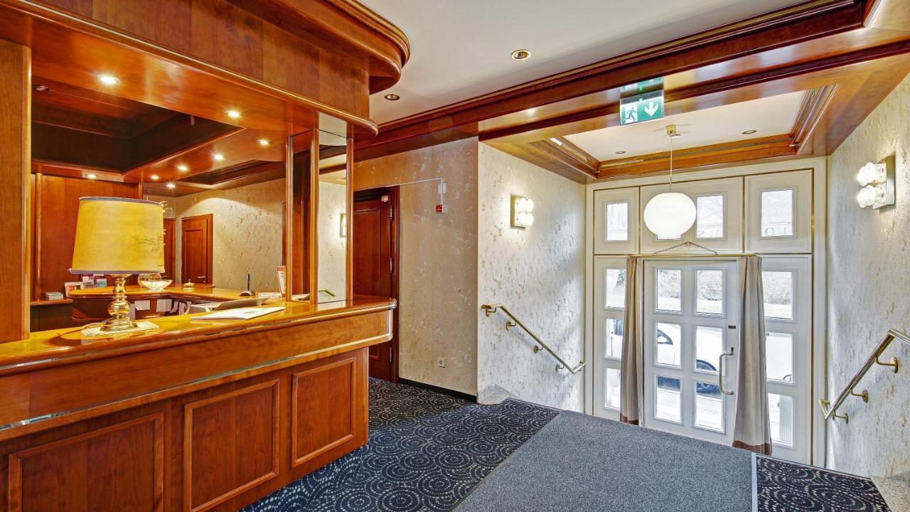 Hotel Am Schelztor Esslingen am Neckar Exteriör bild